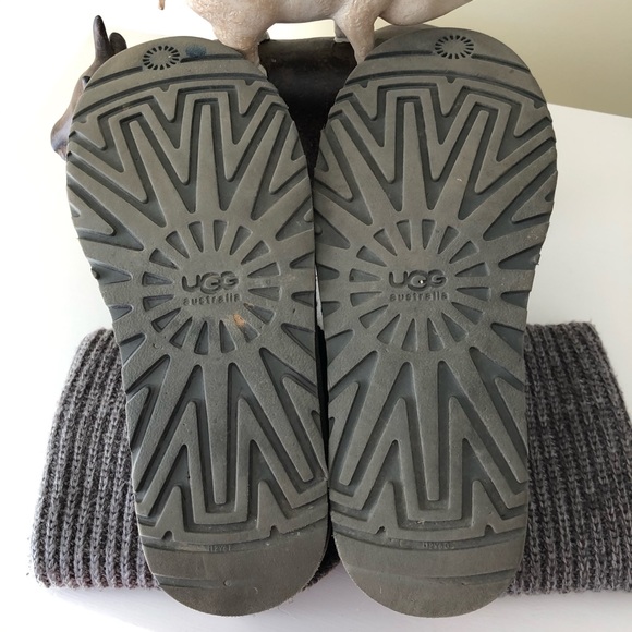 Grey Knit Uggs - Picture 5 of 5
